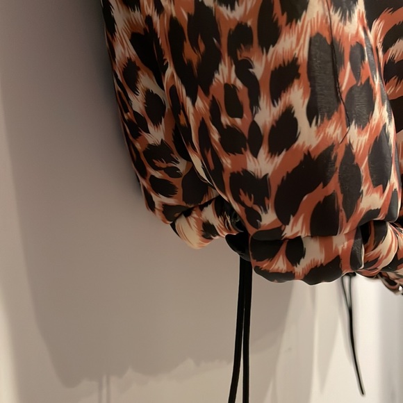 LEOPARD PUFFER JACKET - Picture 4 of 7
